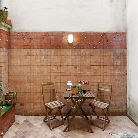 Hauzify I Bou *